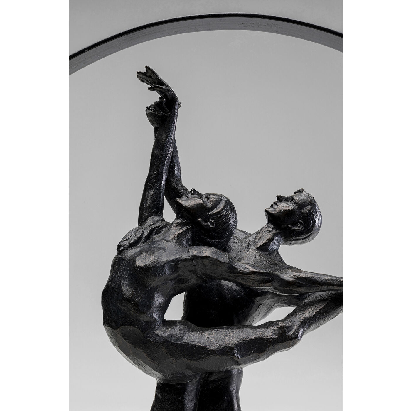 Deco Object Dancers Circle 45cm