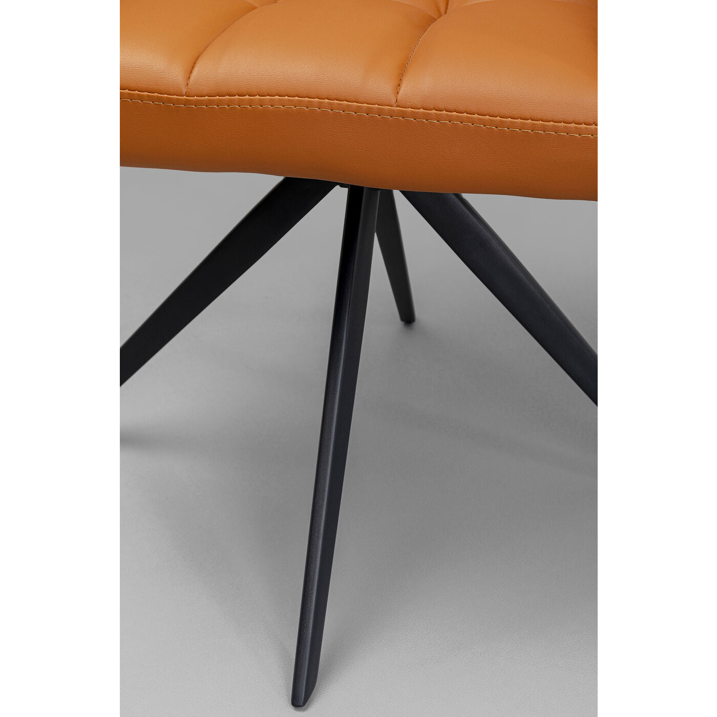 Swivel Chair Thinktank Cognac