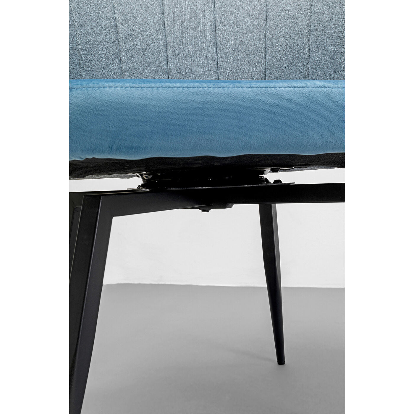 Merida Blue chair