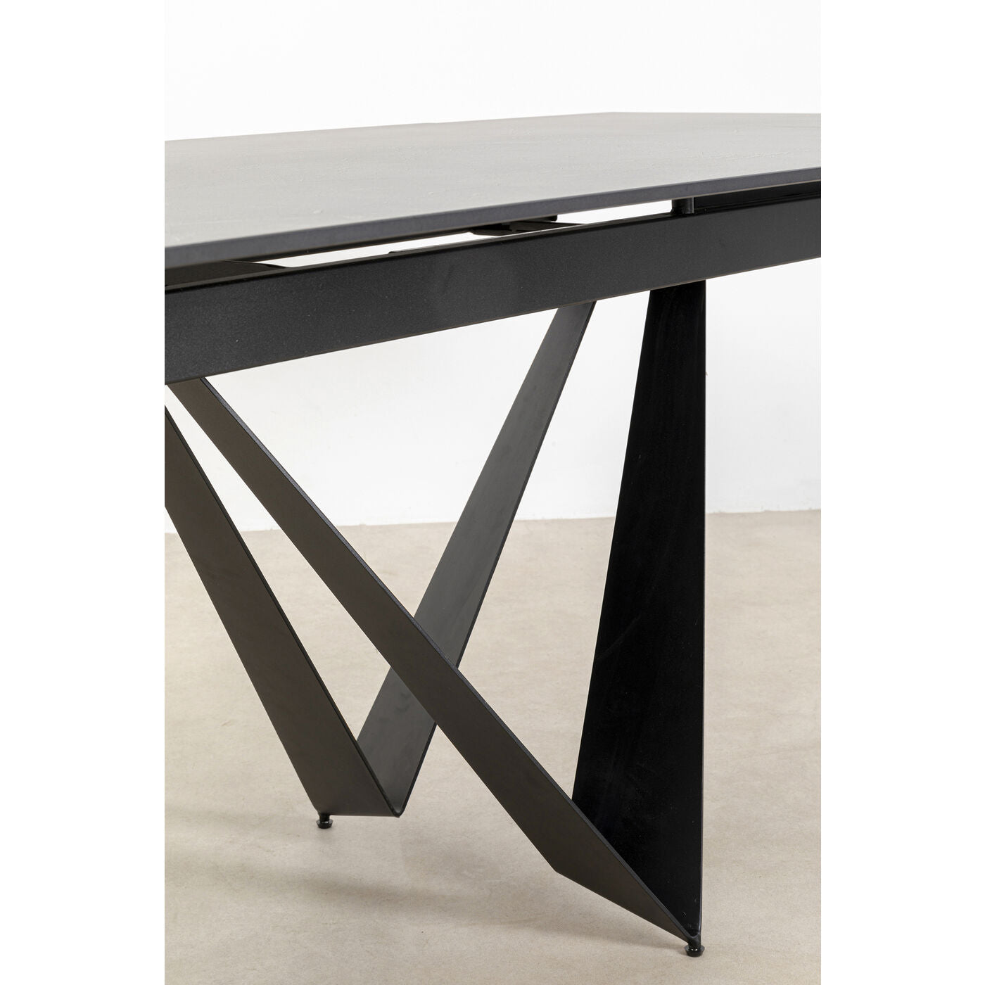 Extension Table Sandra